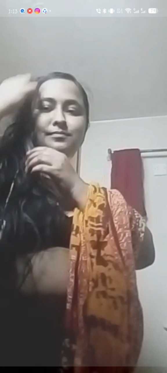 Big Ass Aunty Striptease Nude Show For Secret Lover on Video Call » BF Video