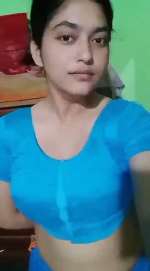 Innocent Milk Tanker Bhabhi Stripping Blouse And Showing Ass » BF Video